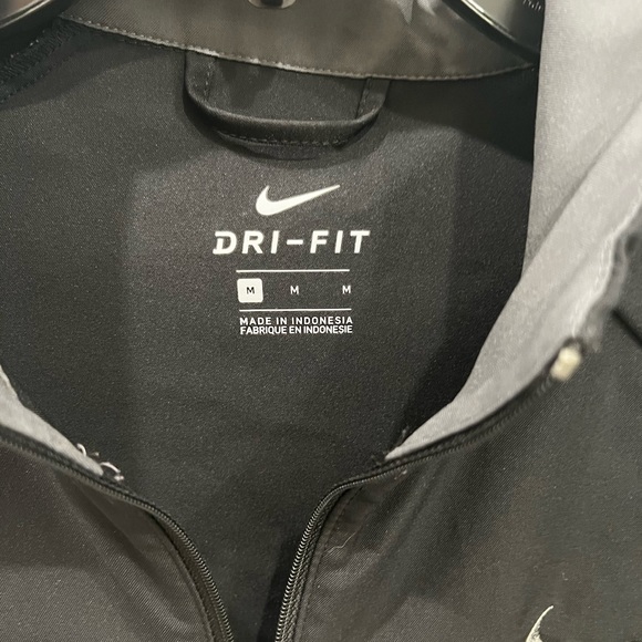 Nike Dri Fit Jacket - Picture 3 of 3